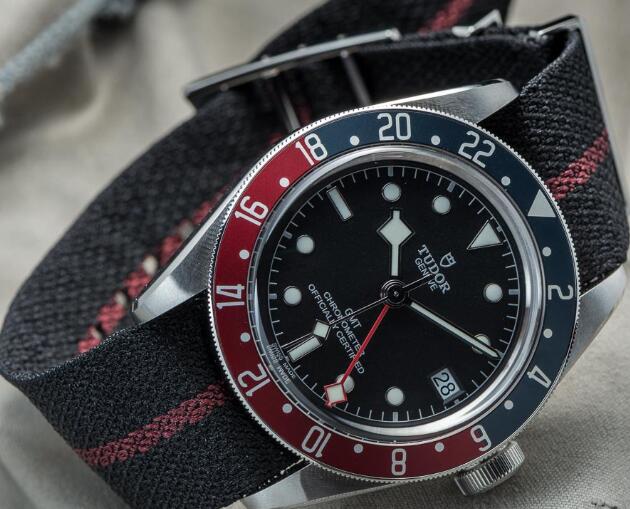 Tudor BLACK BAY GMT M79830RB-0003 Replica Watch